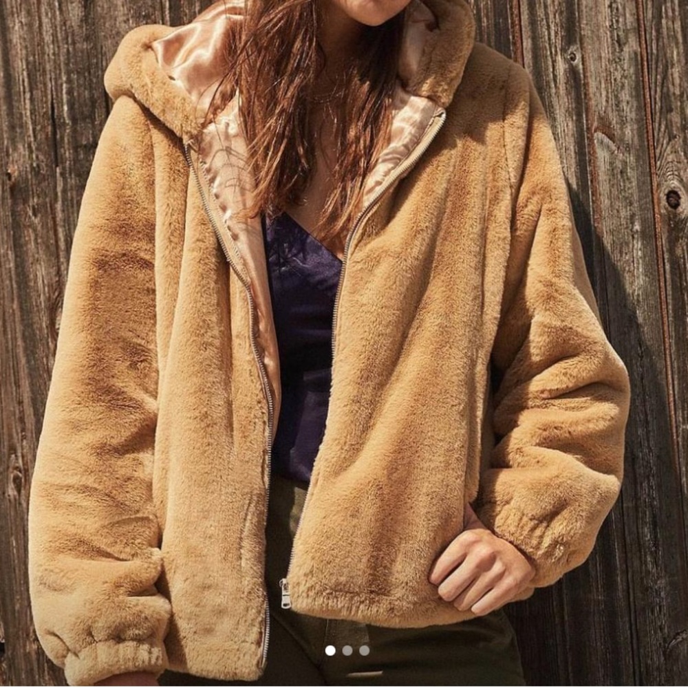 Oversized Faux-Fur Jacket - Picture 5 of 5